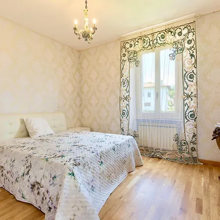 Oleandra With Garden&swimming Pool Dizzasco