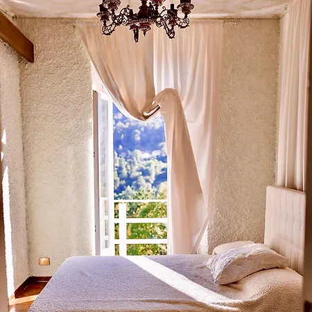Oleandra With Garden&swimming Pool Daire
