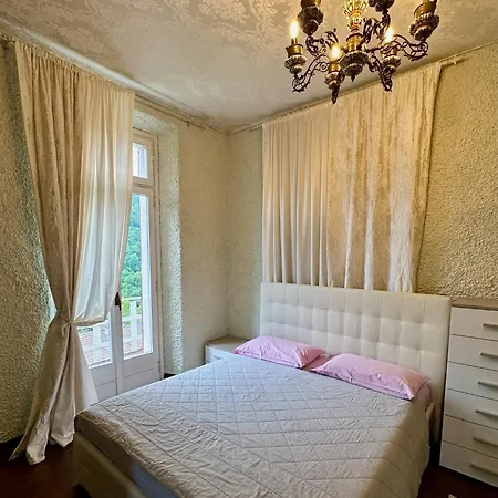 Апартаменты Oleandra With Garden&swimming Pool Dizzasco