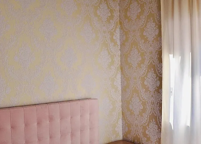 Oleandra With Garden&swimming Pool Dizzasco