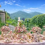 Апартаменты Oleandra With Garden&swimming Pool