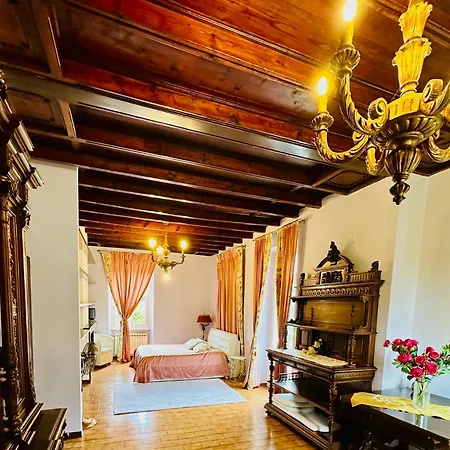 Апартаменты Oleandra With Garden&swimming Pool
