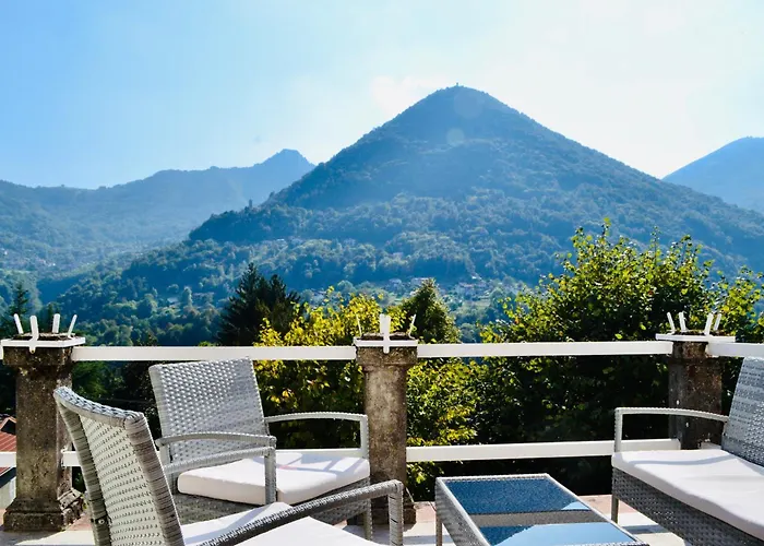 Oleandra With Garden&swimming Pool Apartamento Dizzasco